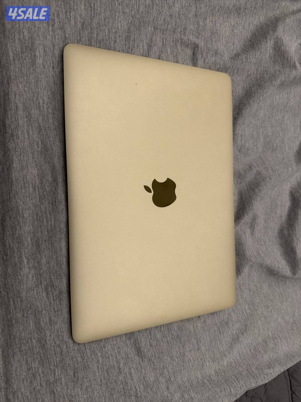 للبيع ماك بوك ٢٥٦ قيقا اللون الذهبي اصدار ٢٠١٦0