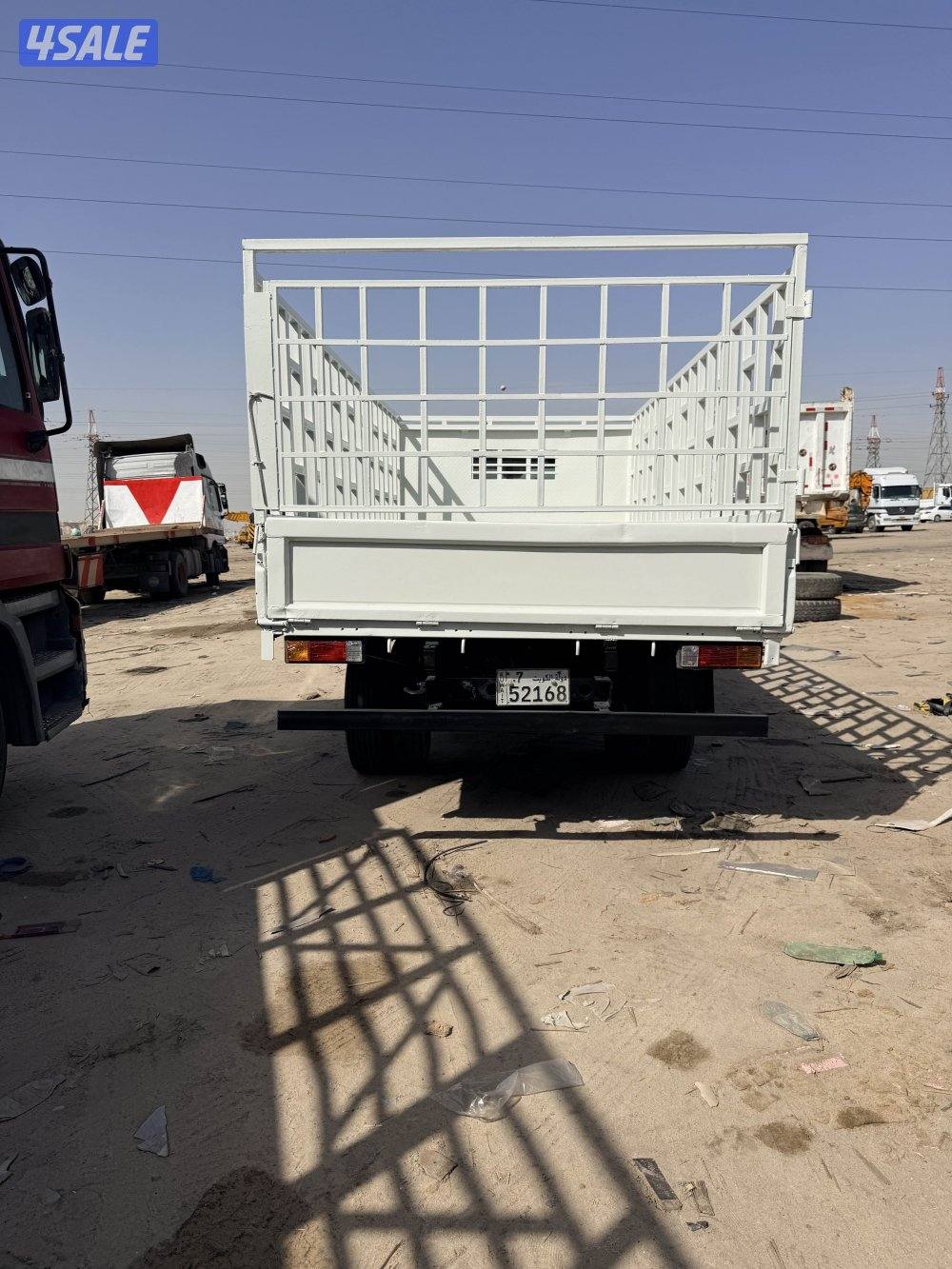 Toyota half lorry, 817676km model 20120