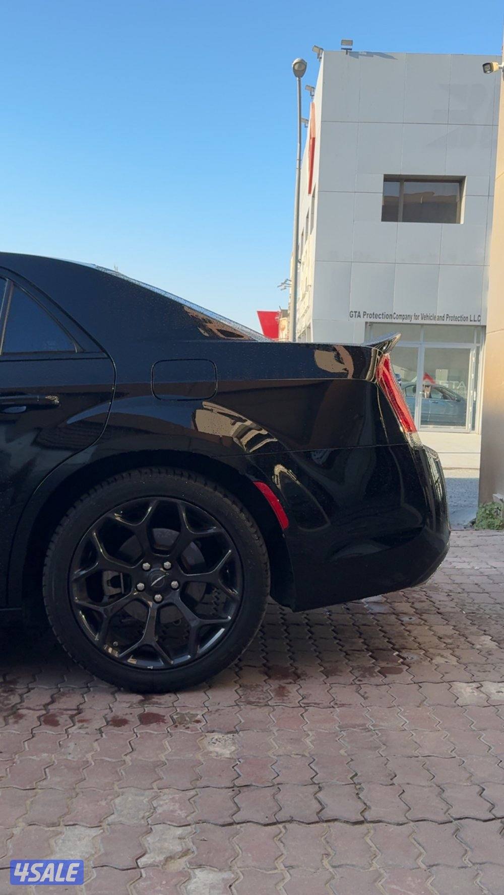 للبيع كرايسلر 300s2