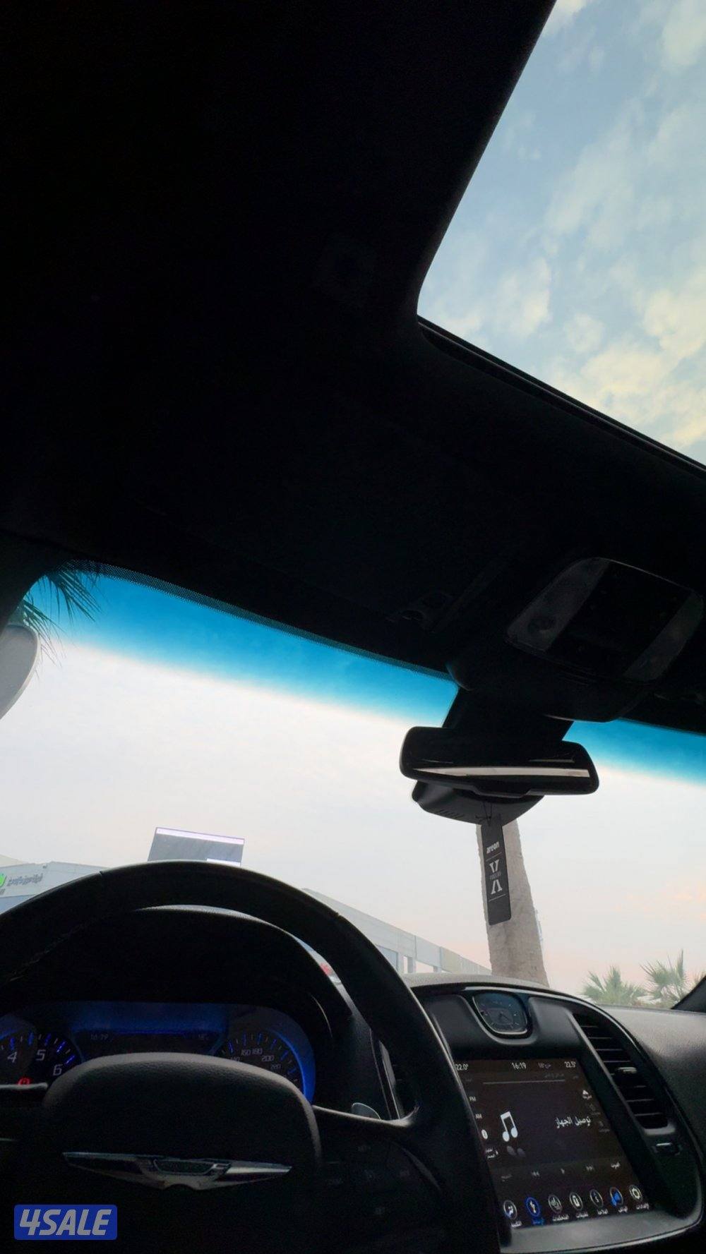 للبيع كرايسلر 300s5