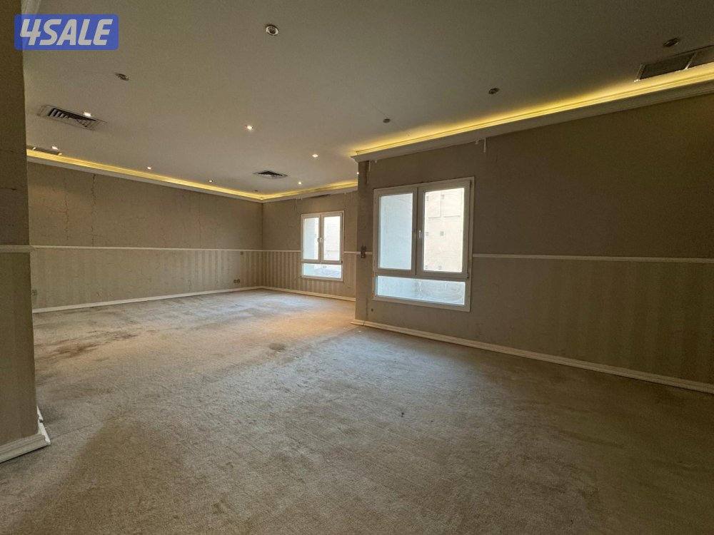 للايجار فيلا في العقيله3