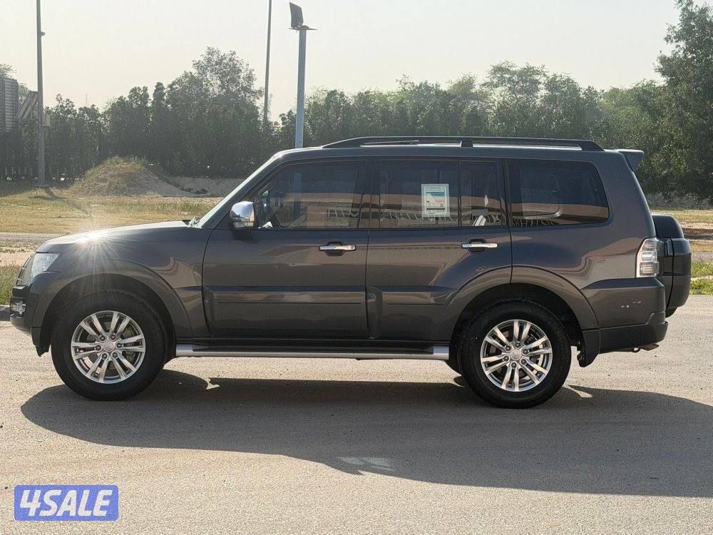 للبيع باجيرو2019 بحالة ممتازة5