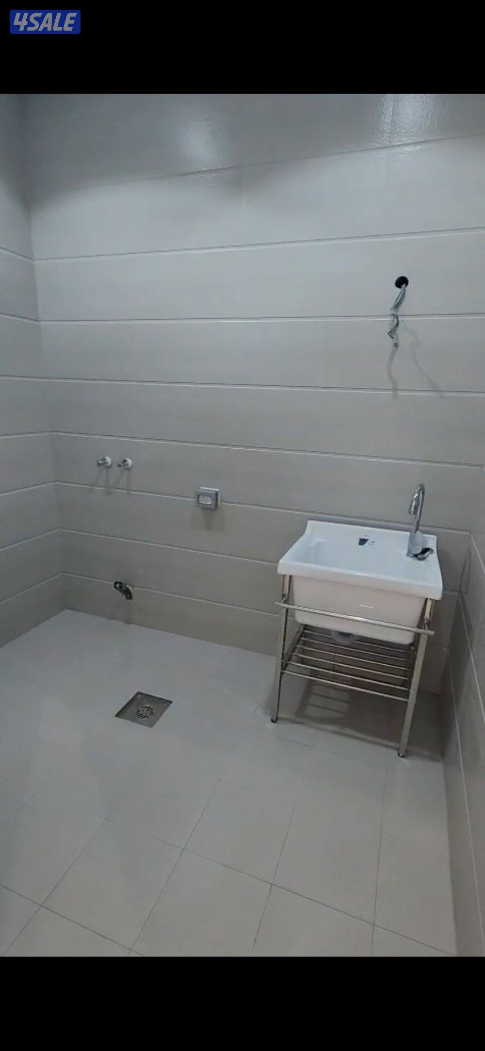 للايجار دور أول في المطلاع N102