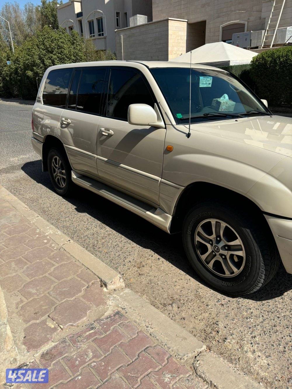 لكزس جيب 2005 شرط الفحص بالكامل 372 كم و الموتر مسويله تصفيه بالك2