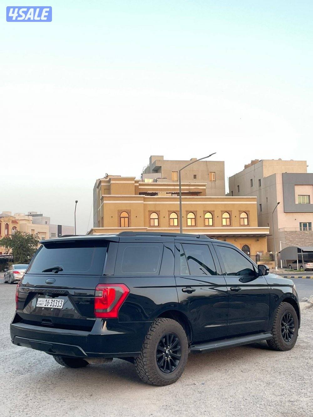 للبيع اكسبديشن ٢٠١٨3