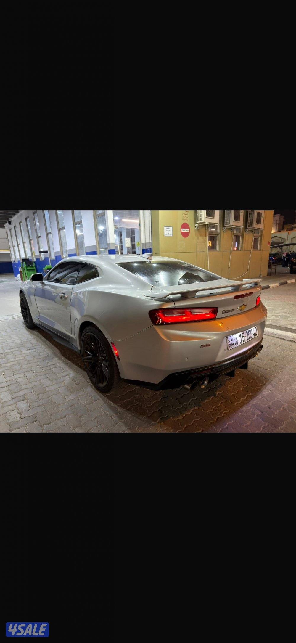 للبيع كمارو Ss21