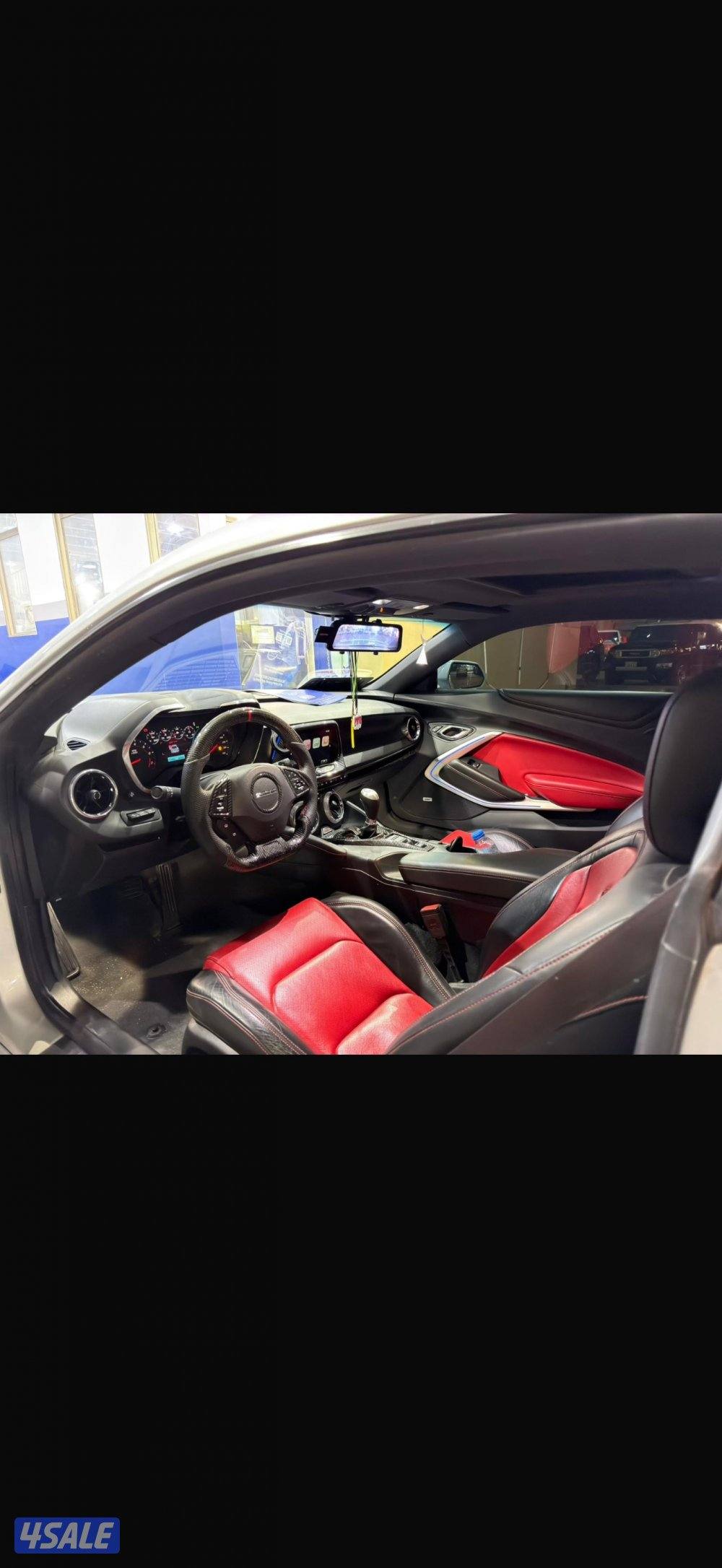 للبيع كمارو Ss24