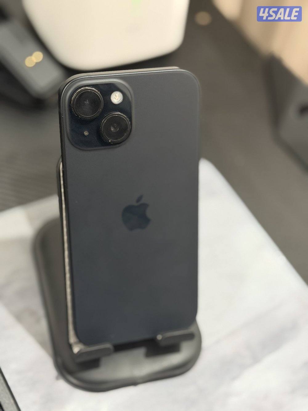 للبيع ايفون مو مبدل ولافيه اي شي0