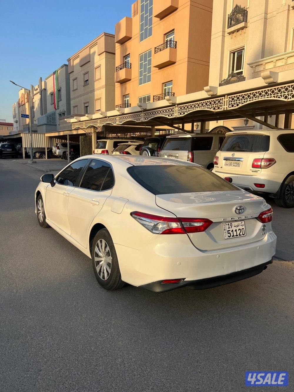 للبيع كامري موديل 20204