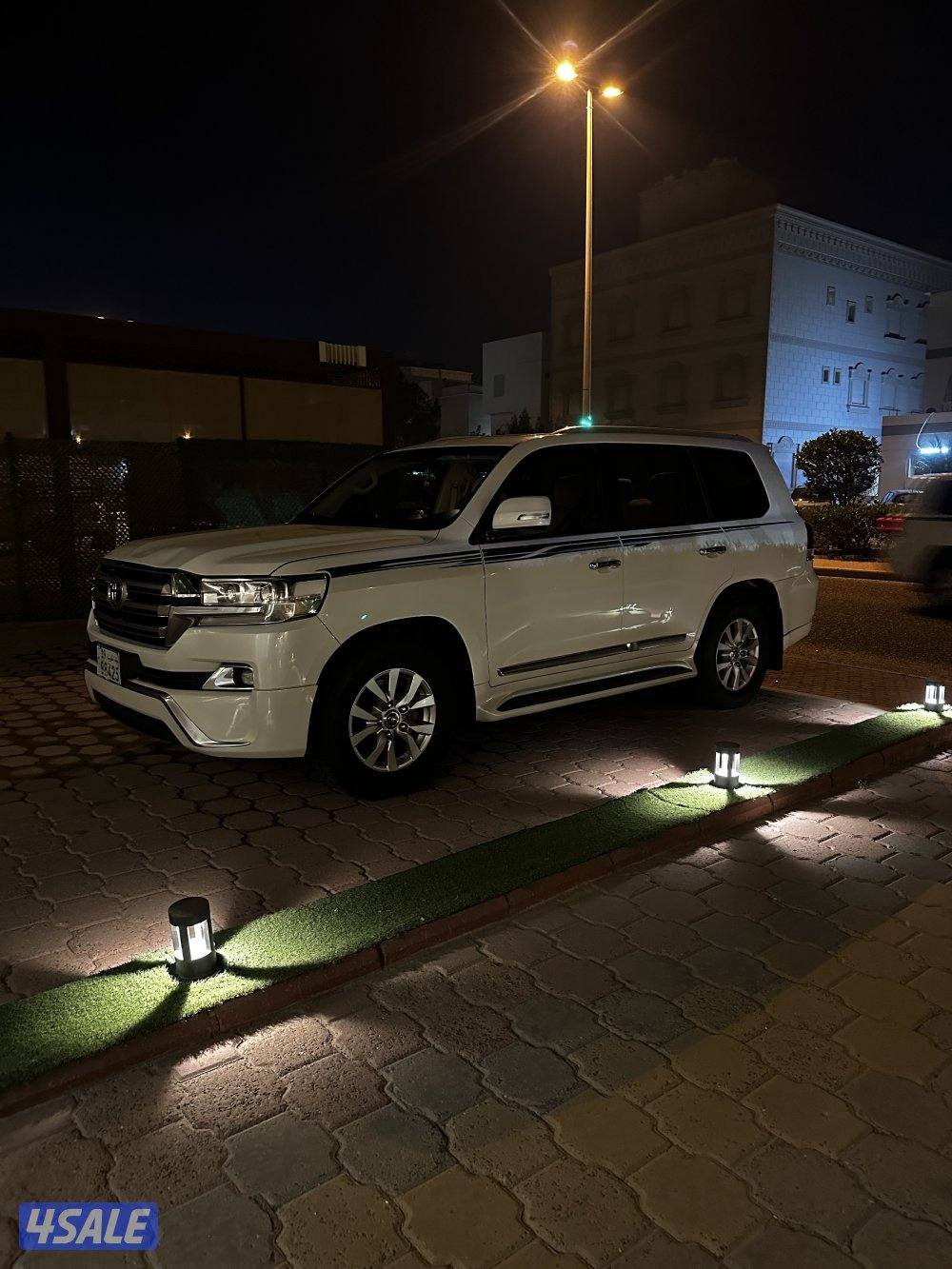 للبيع لاند كروزر 2019 V6 شرط الفحص بحالة الوكالة0