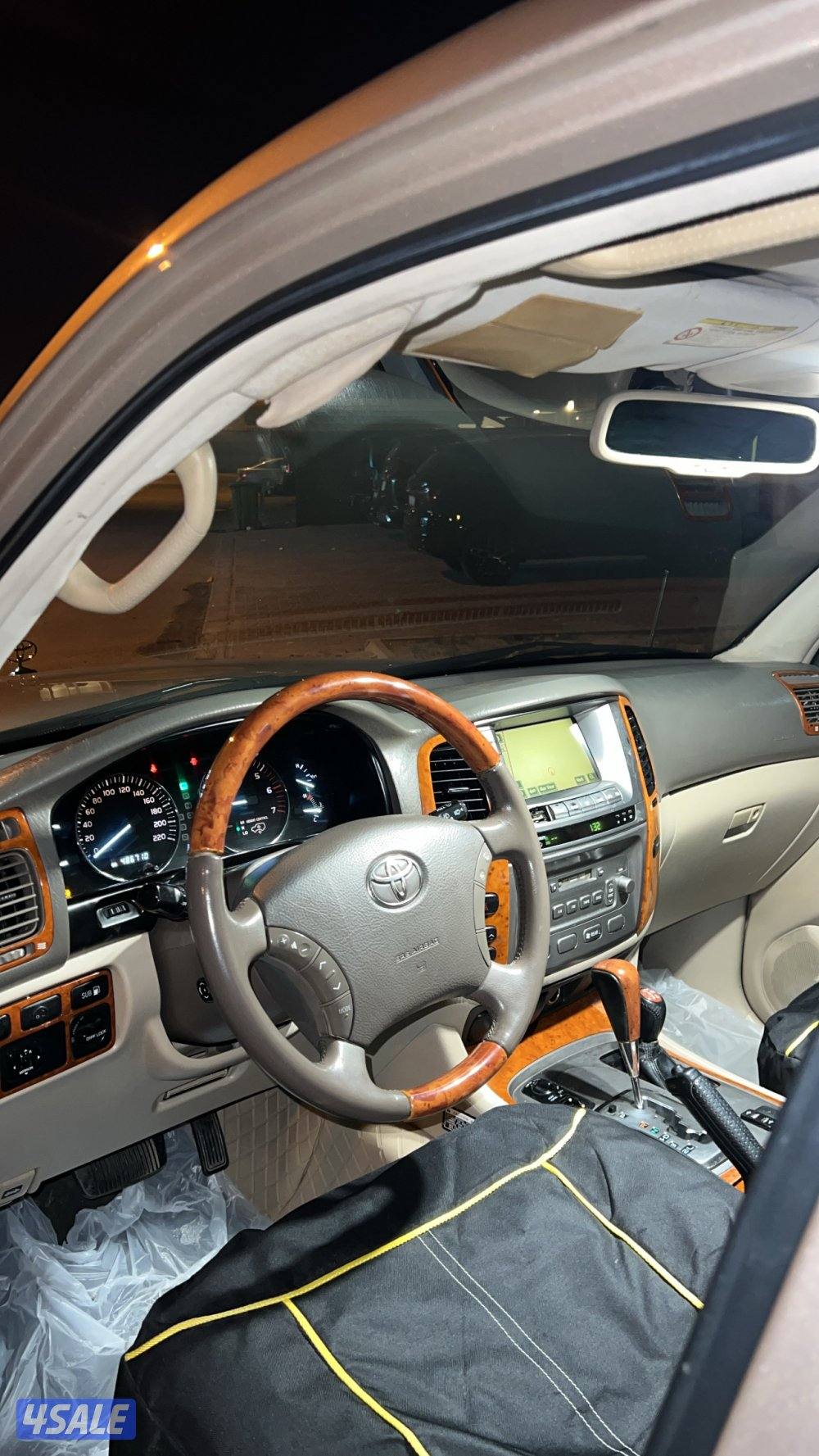 للبيع فيكسار ٢٠٠٦2