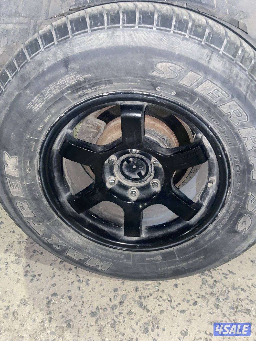 للبيع 4 رنقات ريس اصليين من النوادر نظااااف شاريهم ب 4000