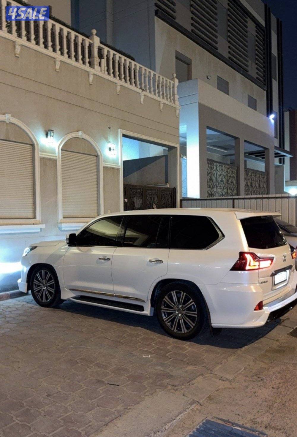 للبيع لكزس  وارد قطر 🇶🇦 20166