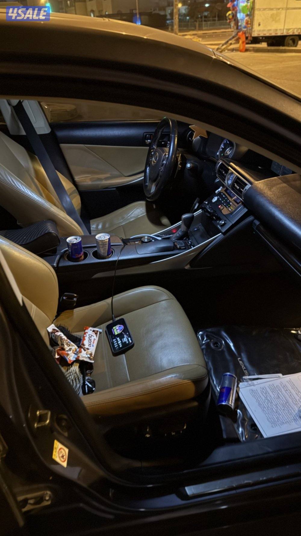 لكزس is200T موديل 20163