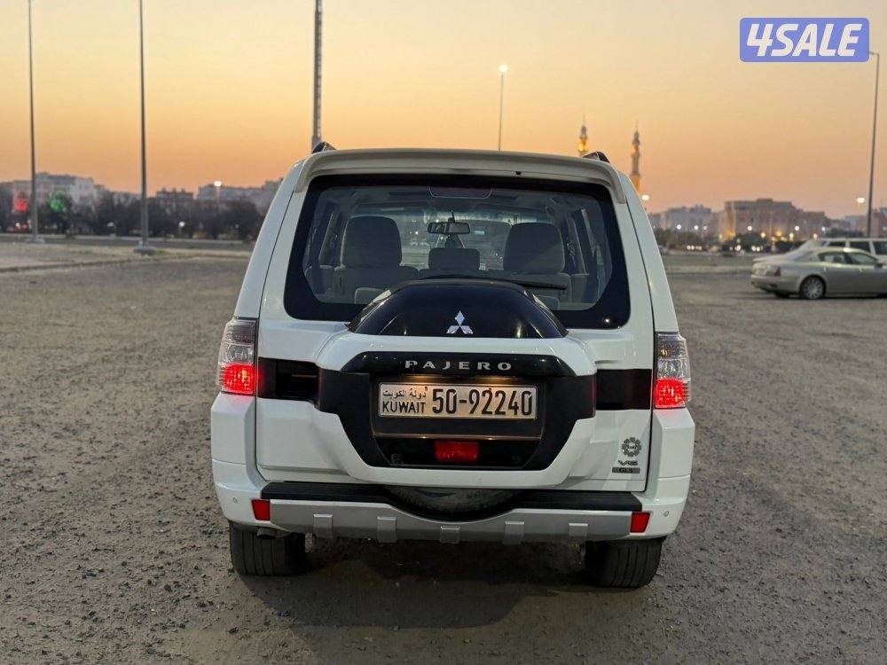 باجيرو 2022 صبغ وكالة عداد 61 فقط6