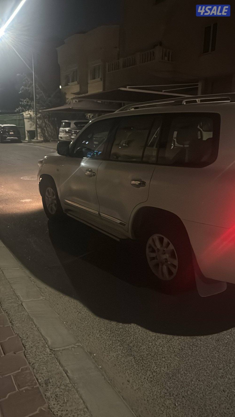 جيب لاندكروزر ٢٠٠٩ ماشي ٥٠٦٠٠٠2