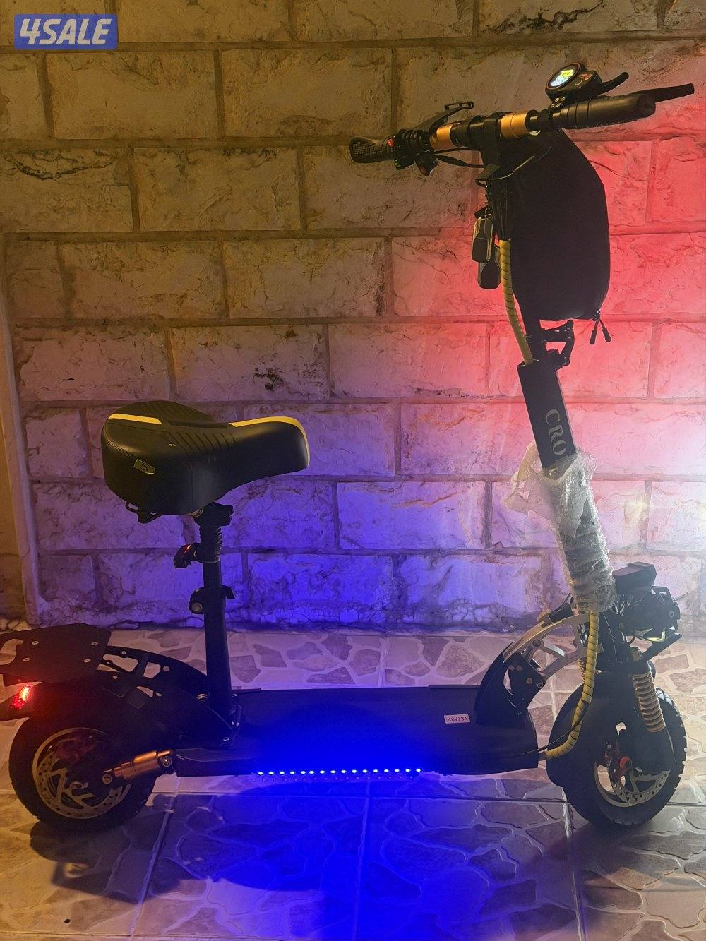 للبيع اسكوتر CRONY0
