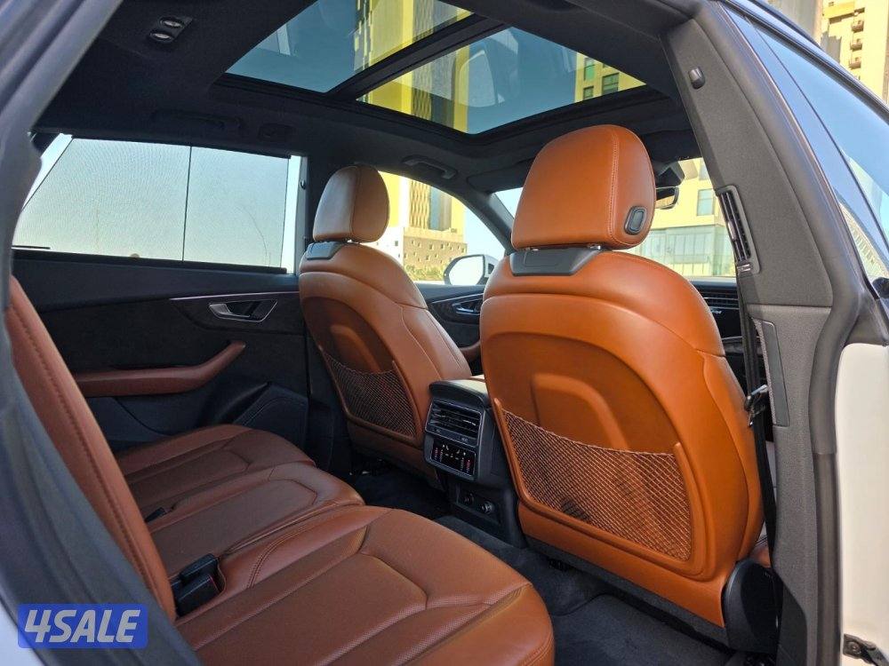 اودي Q8 اس لاين موديل /2019 عداد/77   سيرفس وكاله8