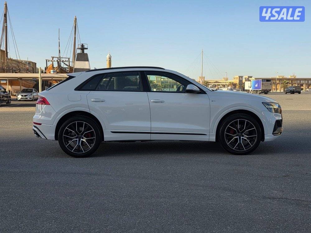 اودي Q8 اس لاين موديل /2019 عداد/77   سيرفس وكاله11