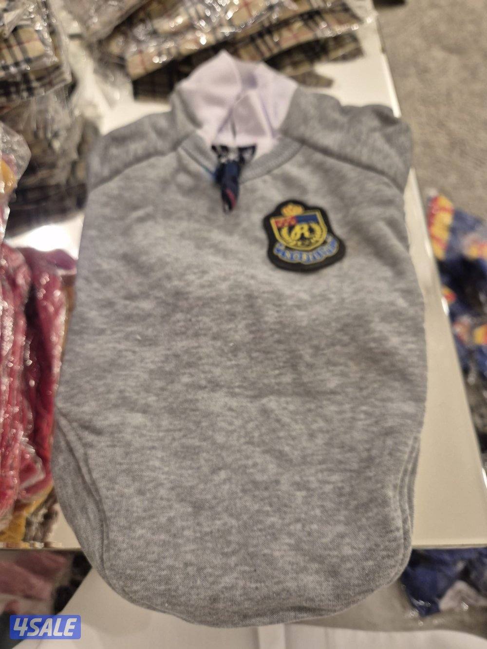 للبيع الملابس ٢٣٤بدله و٦٤دلاغات ٨ جناط للقط والكلاب لآعلئ سعر التواصل4