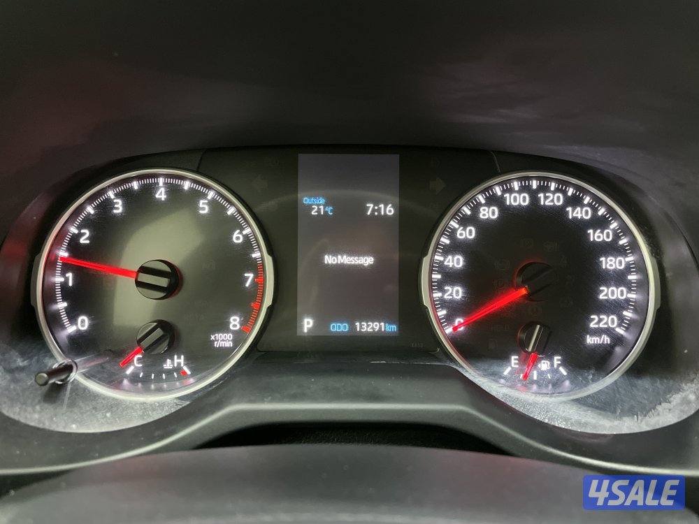 TOYOTA RAV401 4X2 STANDARD OPTION6