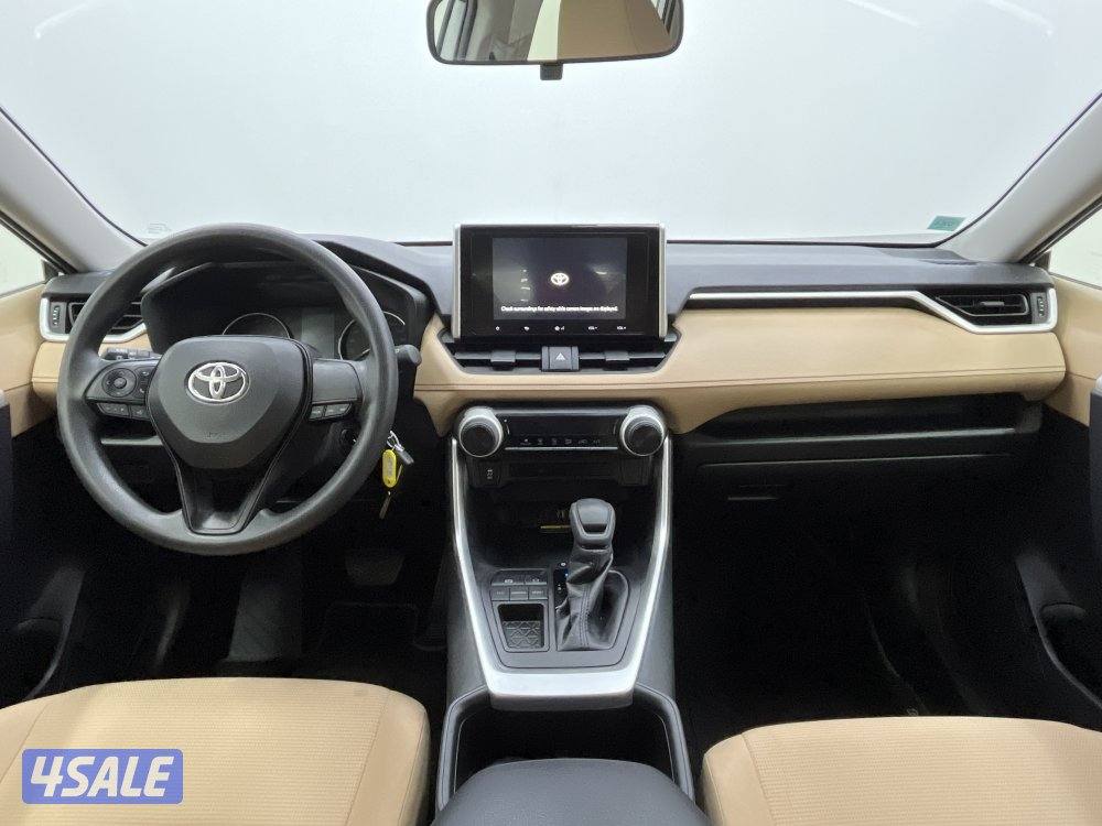 TOYOTA RAV401 4X2 STANDARD OPTION11