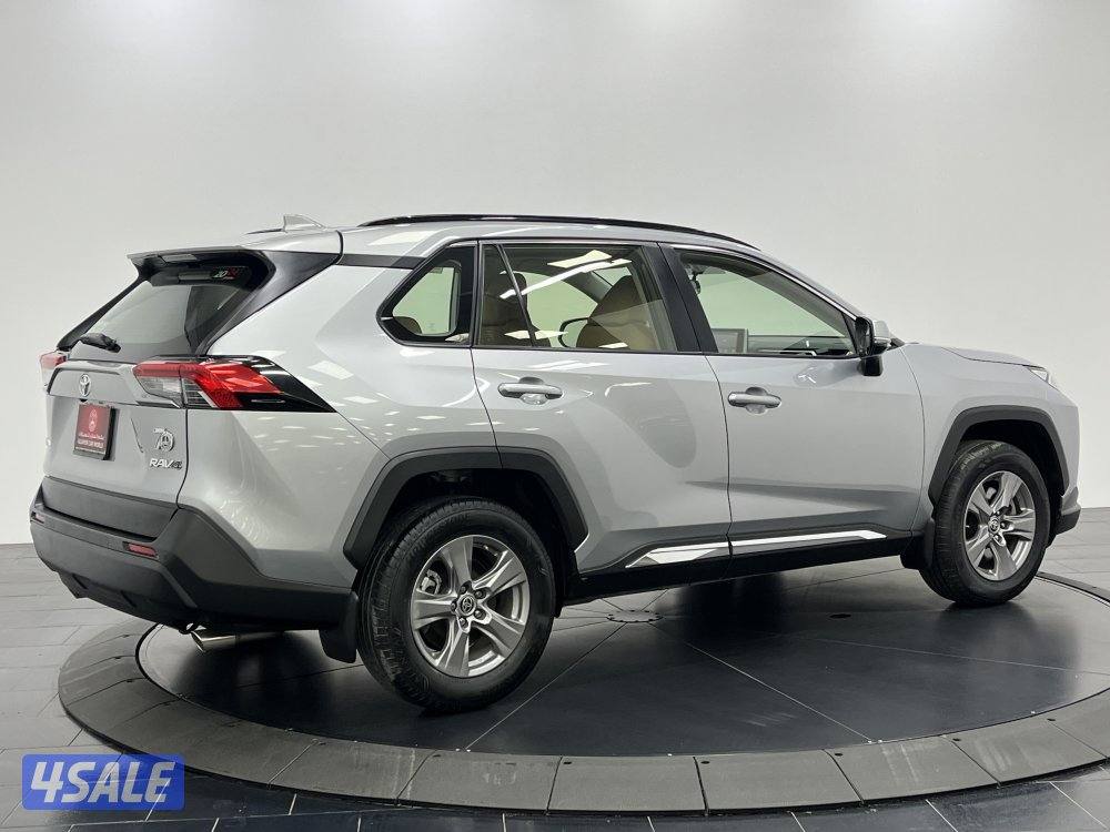 TOYOTA RAV401 4X2 STANDARD OPTION14