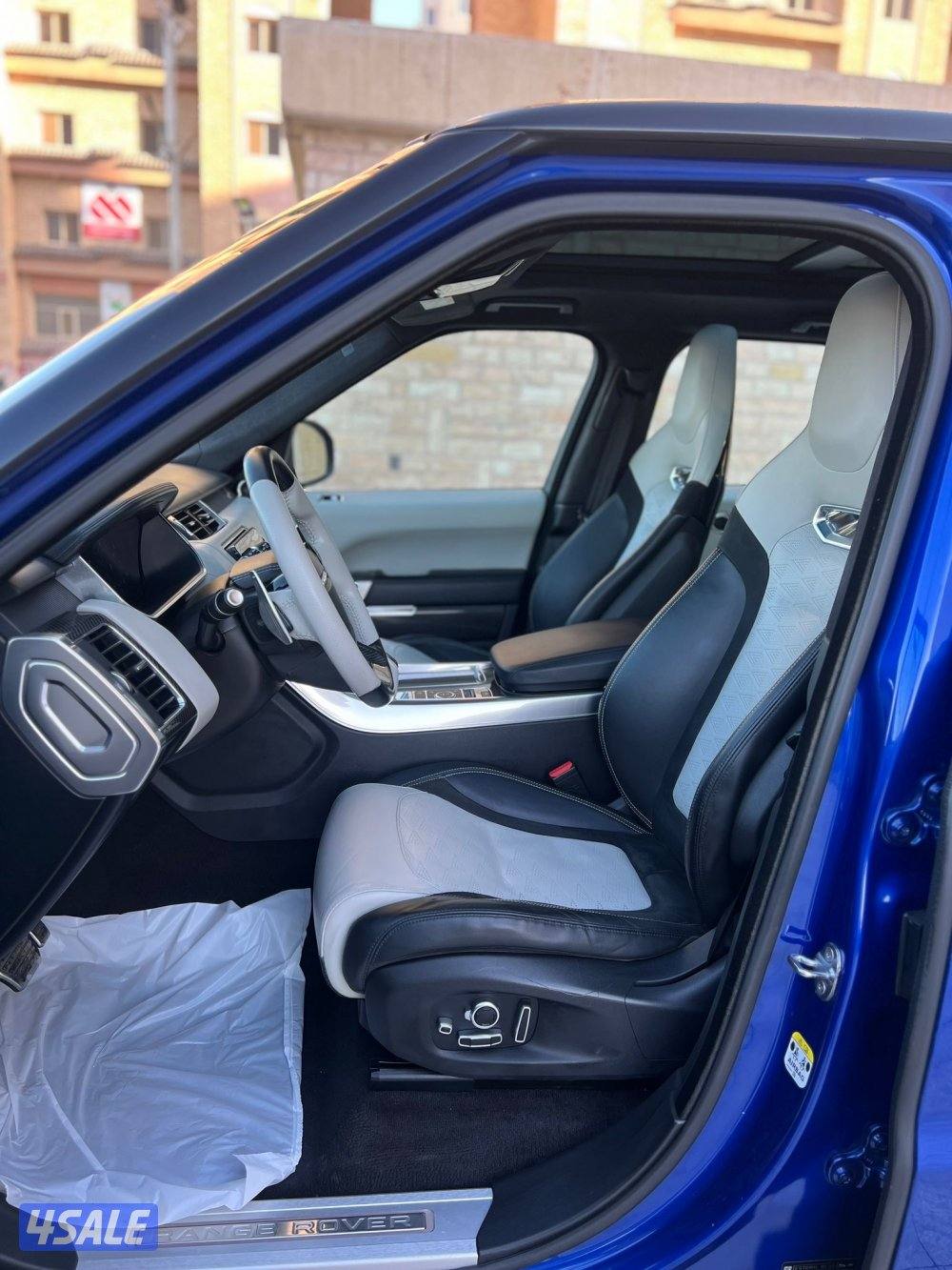 رنج روفر 2018 SVR ماشي 150 الف بحالة الوكاله صبغ الوكاله شرط الفحص11