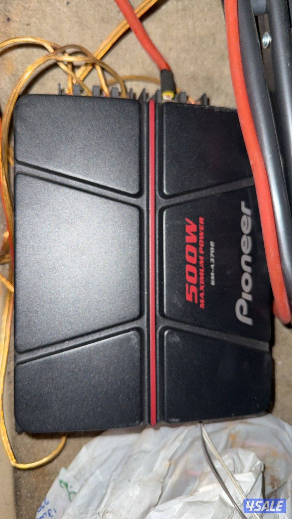 للبيع مضخم بوينير مع سماعات0