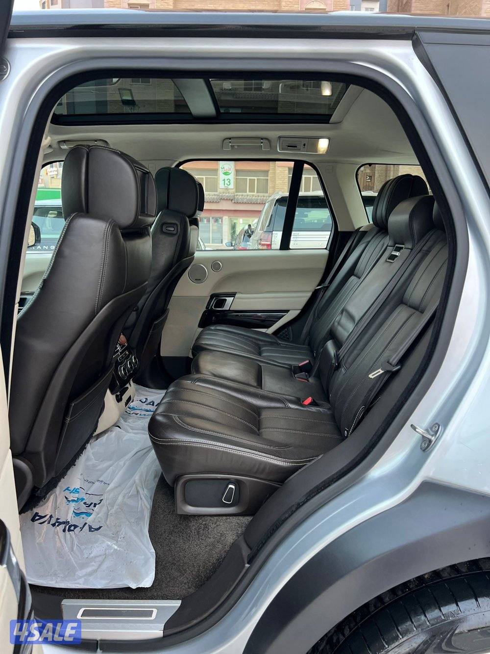 رنج روفر 2015 HSE ماشي 170 الف بحالة الوكاله صبغ الوكاله شرط الفحص8