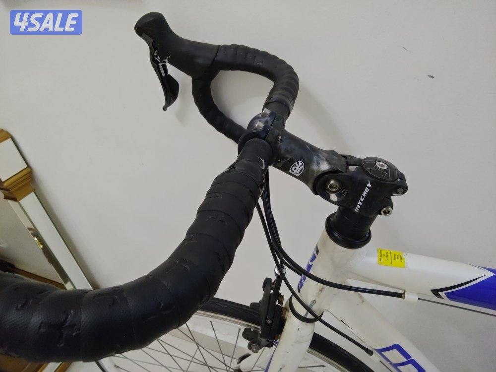 للبيع أو للبدل مع تريك مقاس سمول4