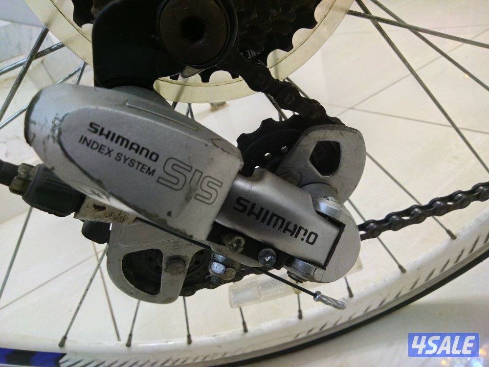 للبيع أو للبدل مع تريك مقاس سمول7