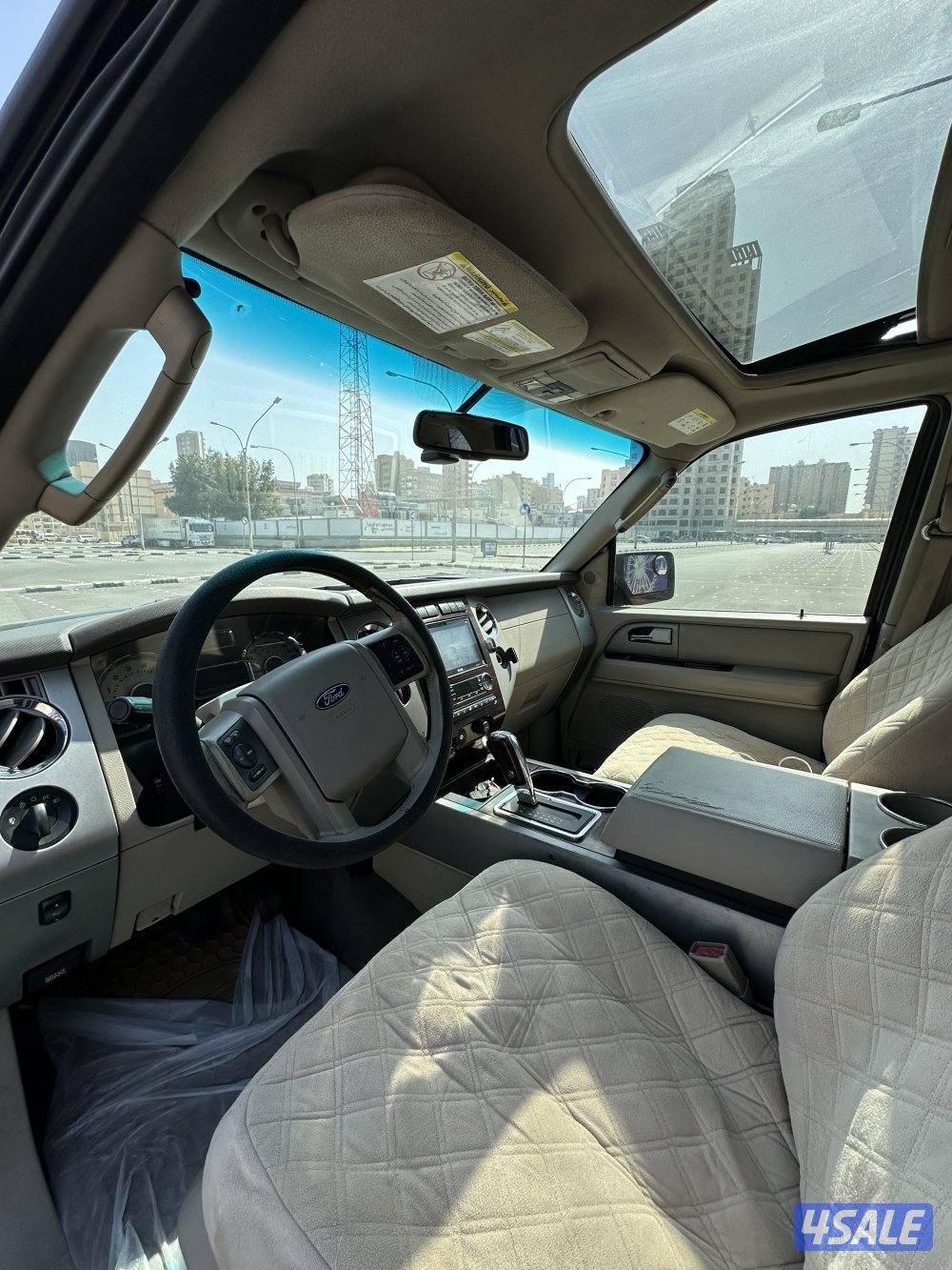 للبيع فورد اكسبدشن ليمتد دبل جير ثمانية سلندر5