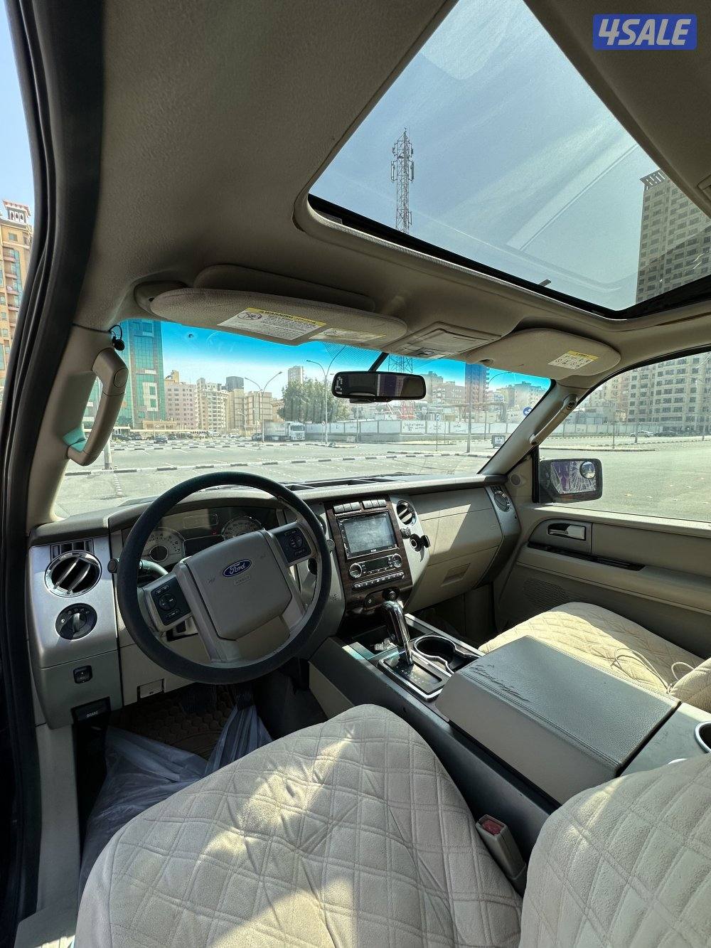 للبيع فورد اكسبدشن ليمتد دبل جير ثمانية سلندر6