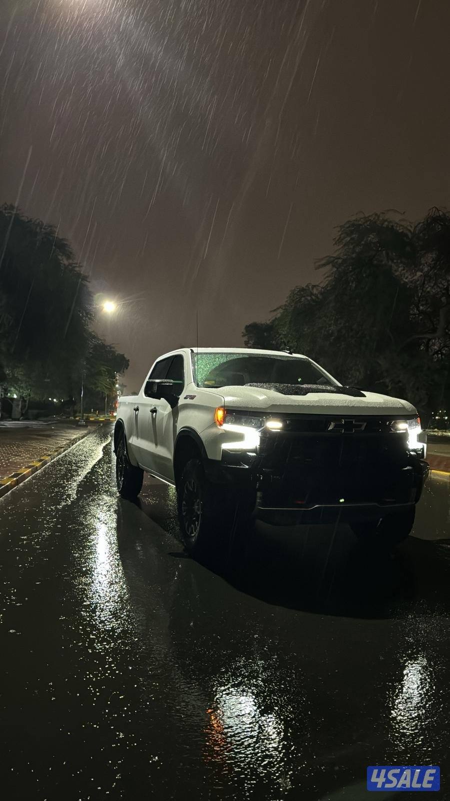 للبيع سلفرادو Zr22