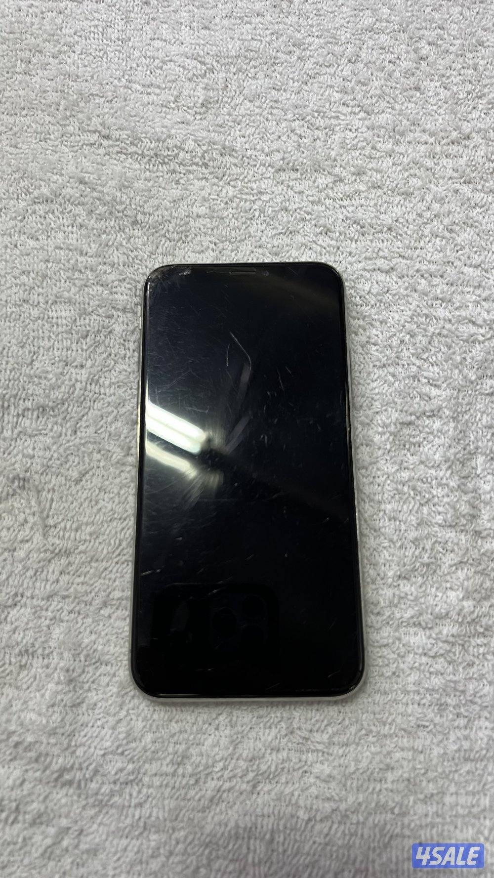 آيفون x مستعمل1