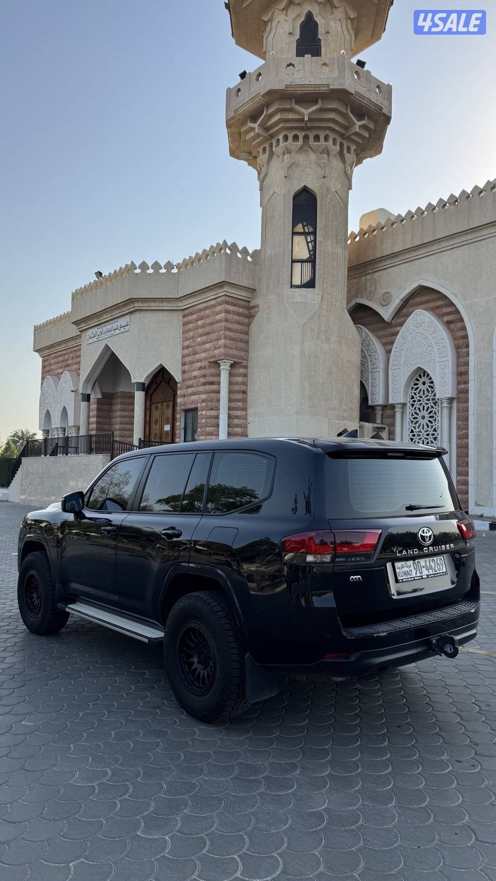 للبيع لاند كروزر ستاندر GX موديل 20241