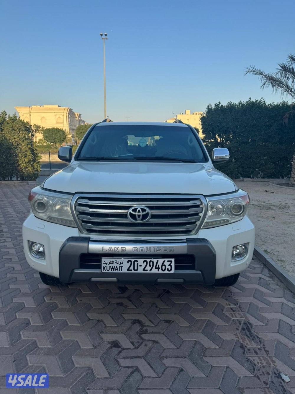 لاندكروزر GXR 20122