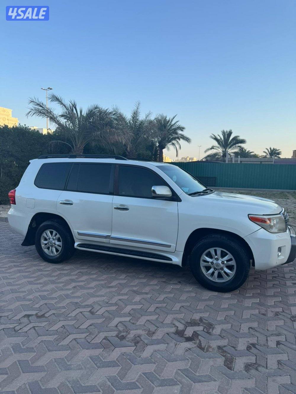 لاندكروزر GXR 20124