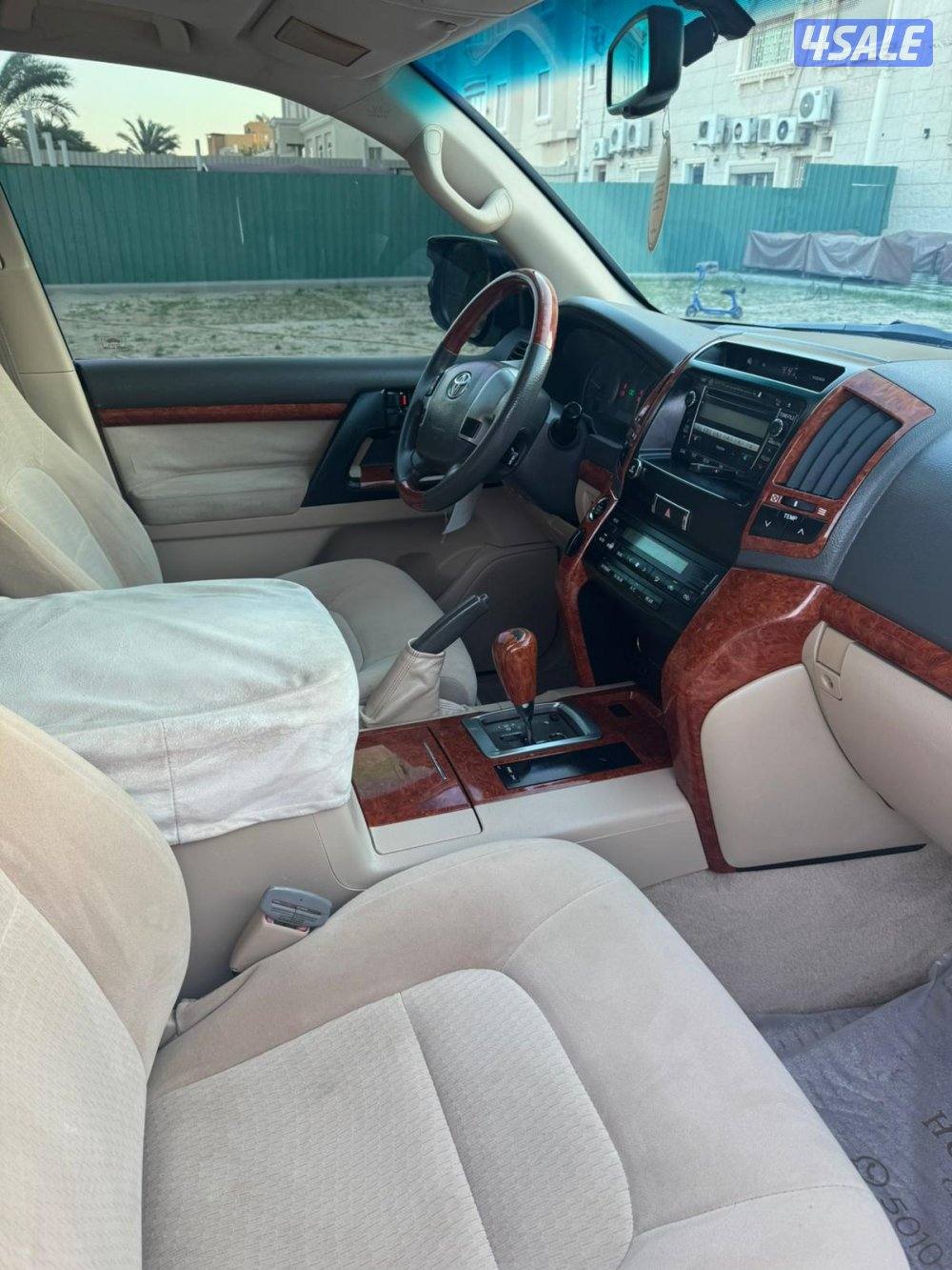 لاندكروزر GXR 20125