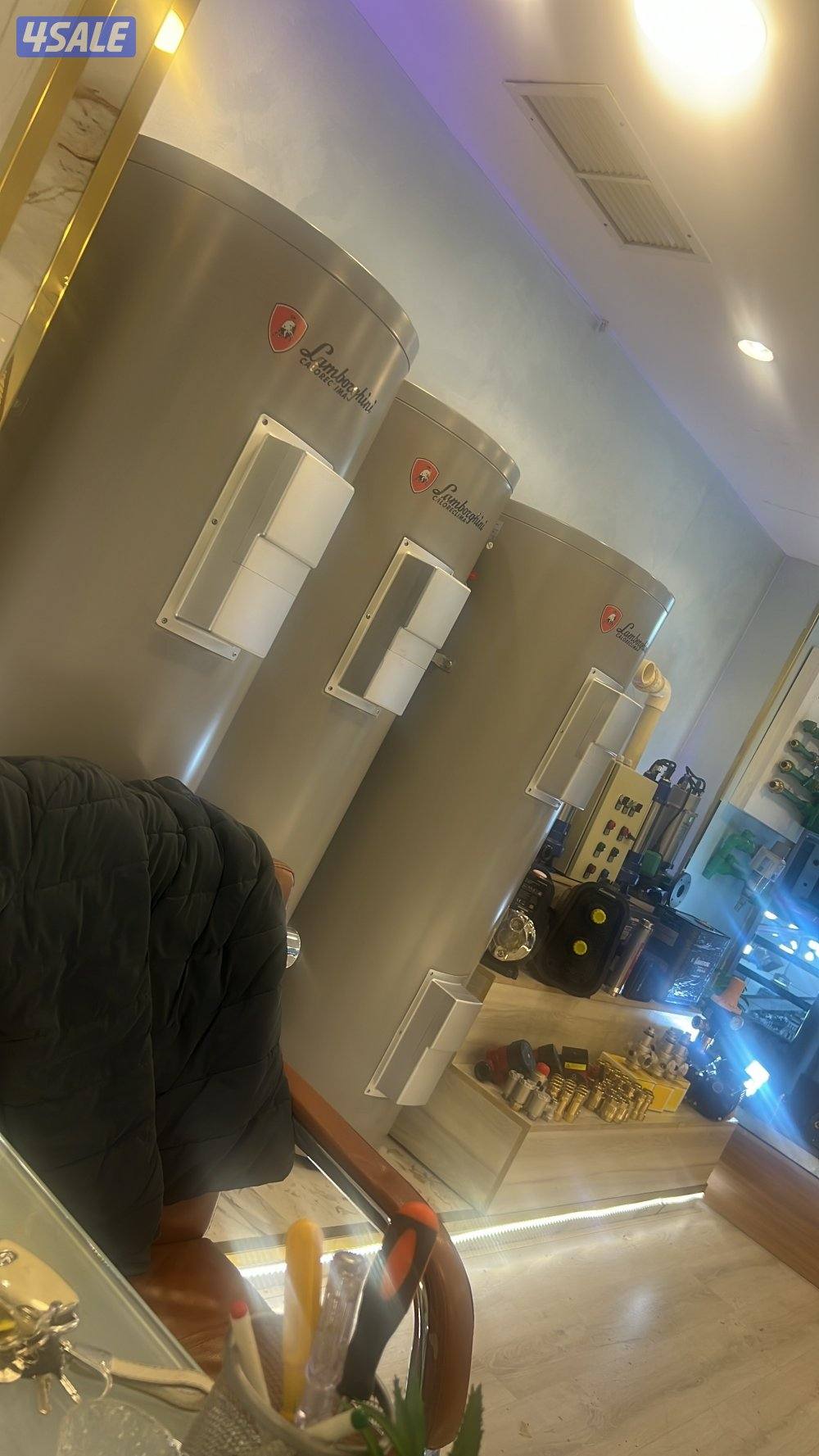 مطلوب موظفات خدمه عملاء كول سنتر راتب شهري وعموله بدون او كويتيه0