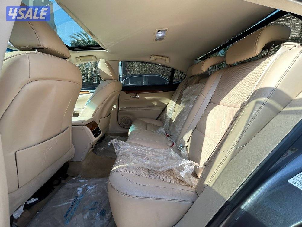 لكزس ES250
موديل 201510