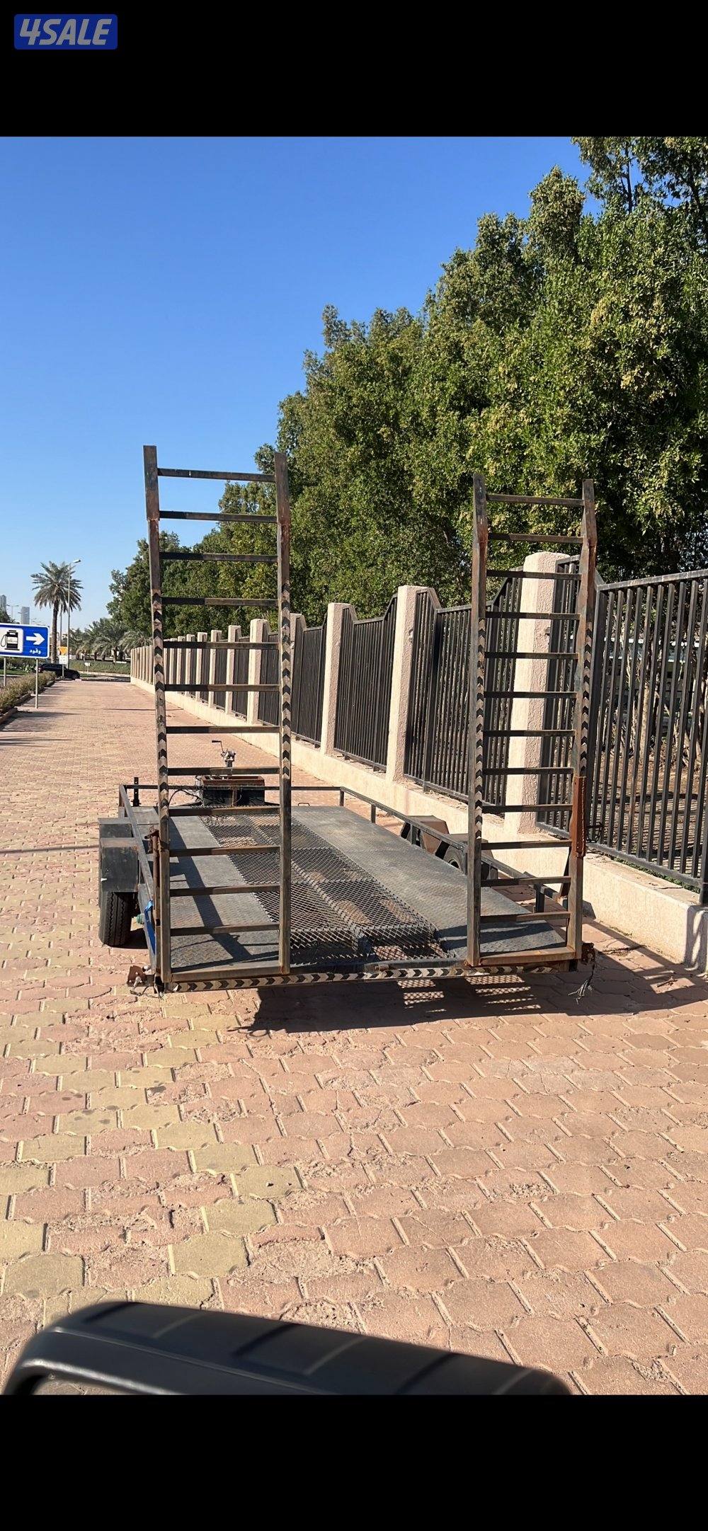 للبيع عربانه قلص سيارات تحتاج فقط تواير و ليتات خلفيه0