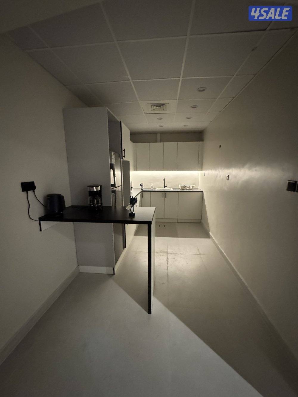 خلو شقة بمنتجع خاص على البحر في المنقف على الطريق الساحلي5