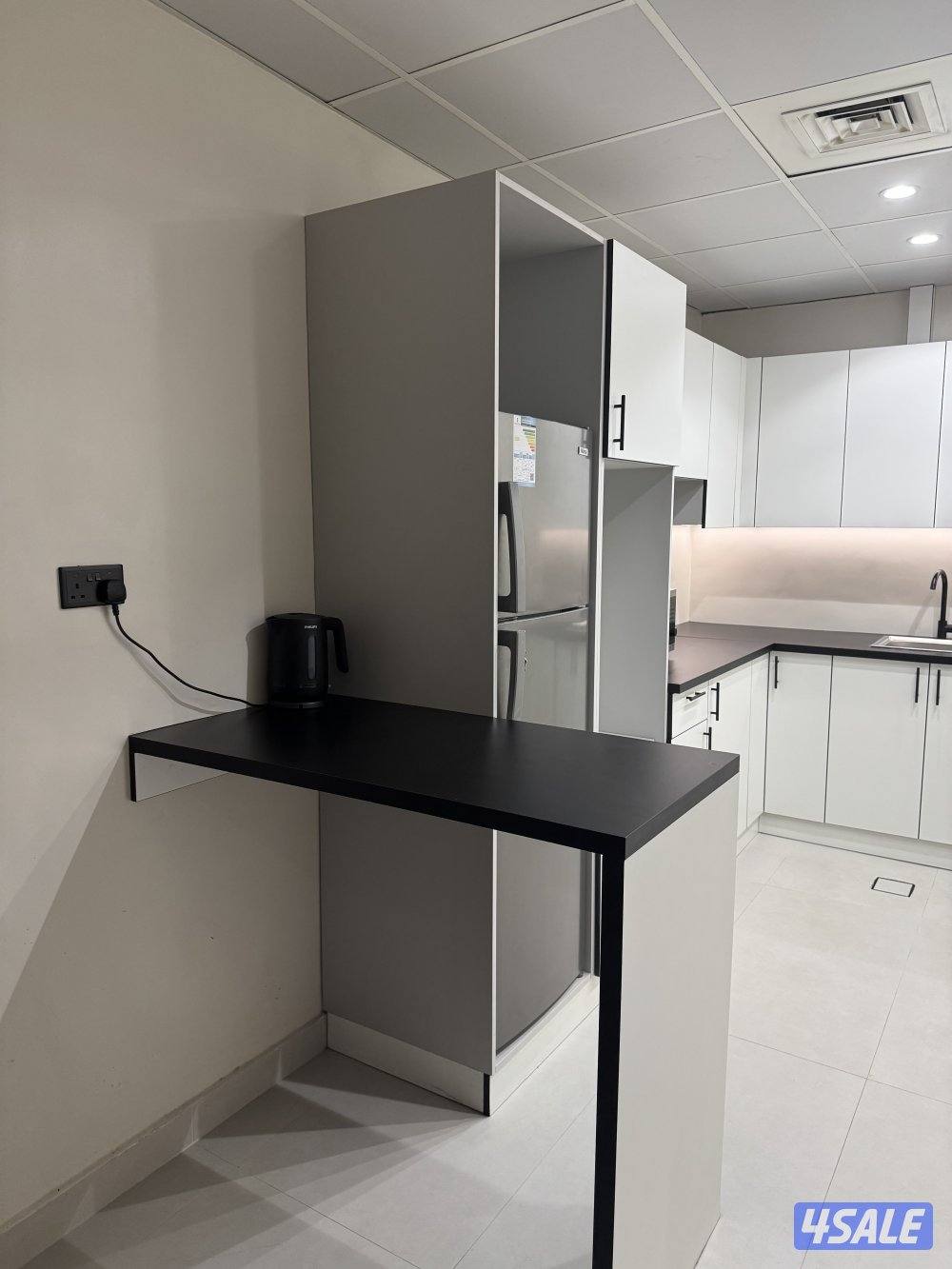 خلو شقة بمنتجع خاص على البحر في المنقف على الطريق الساحلي12