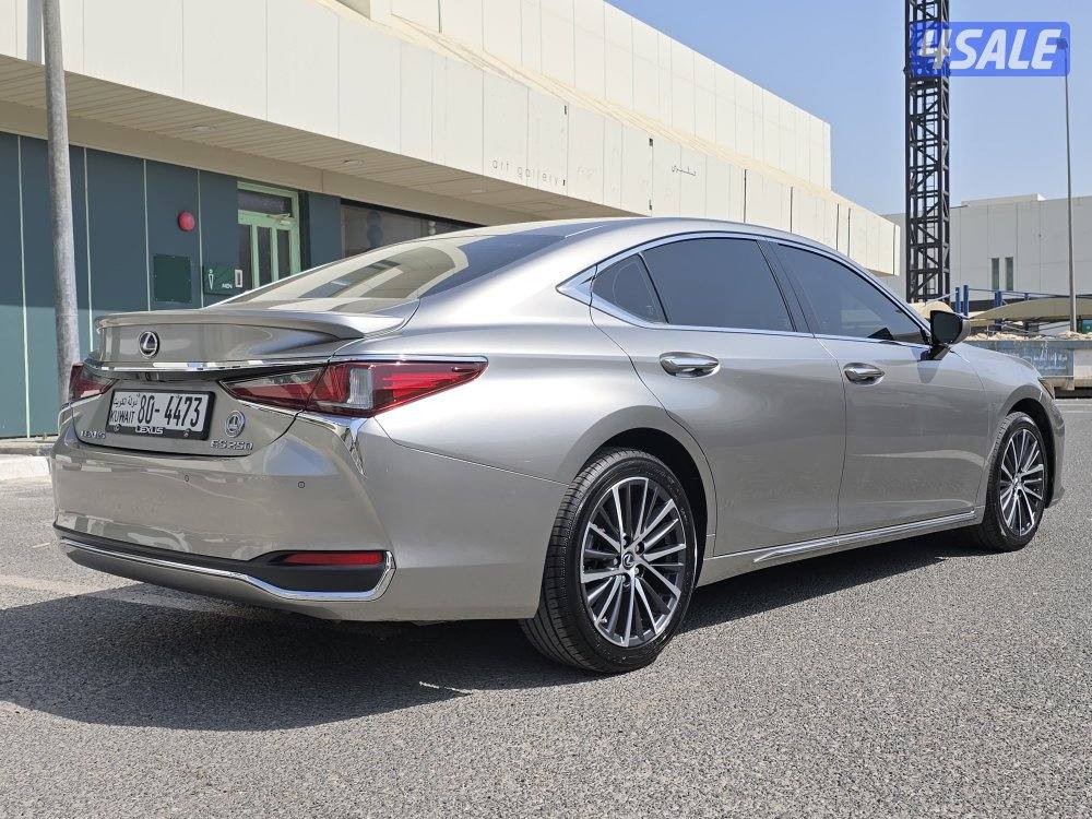 للبيع لكزس الدرجة الاولى1