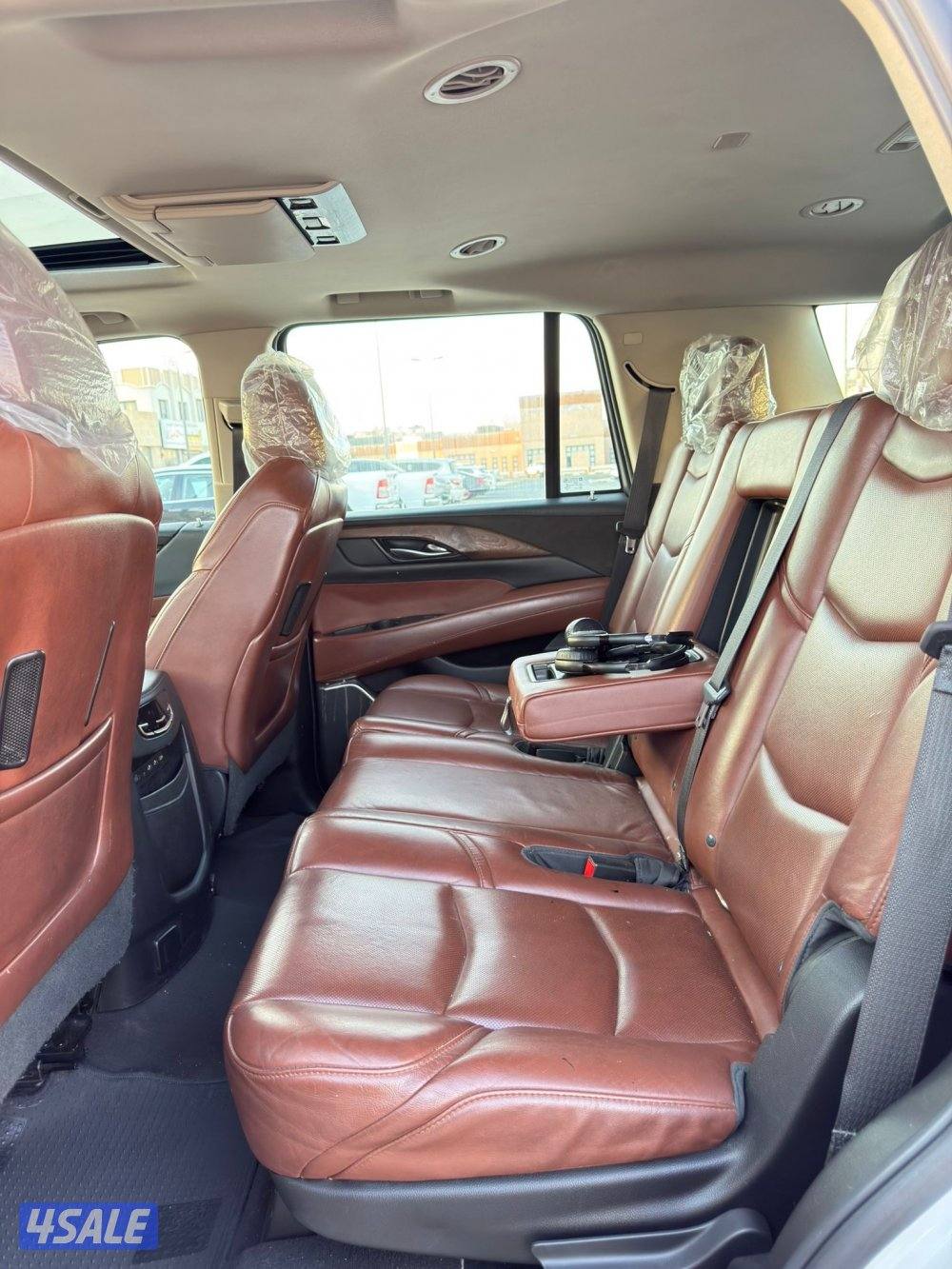 للبيع اسكاليد 2019 صبغ الوكاله عدا قطعه عداد 127 الف12