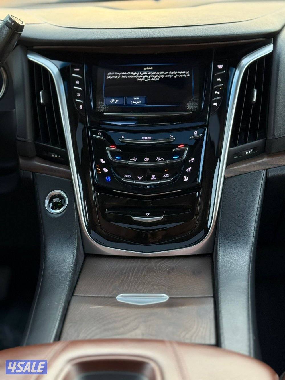 للبيع اسكاليد 2019 صبغ الوكاله عدا قطعه عداد 127 الف13