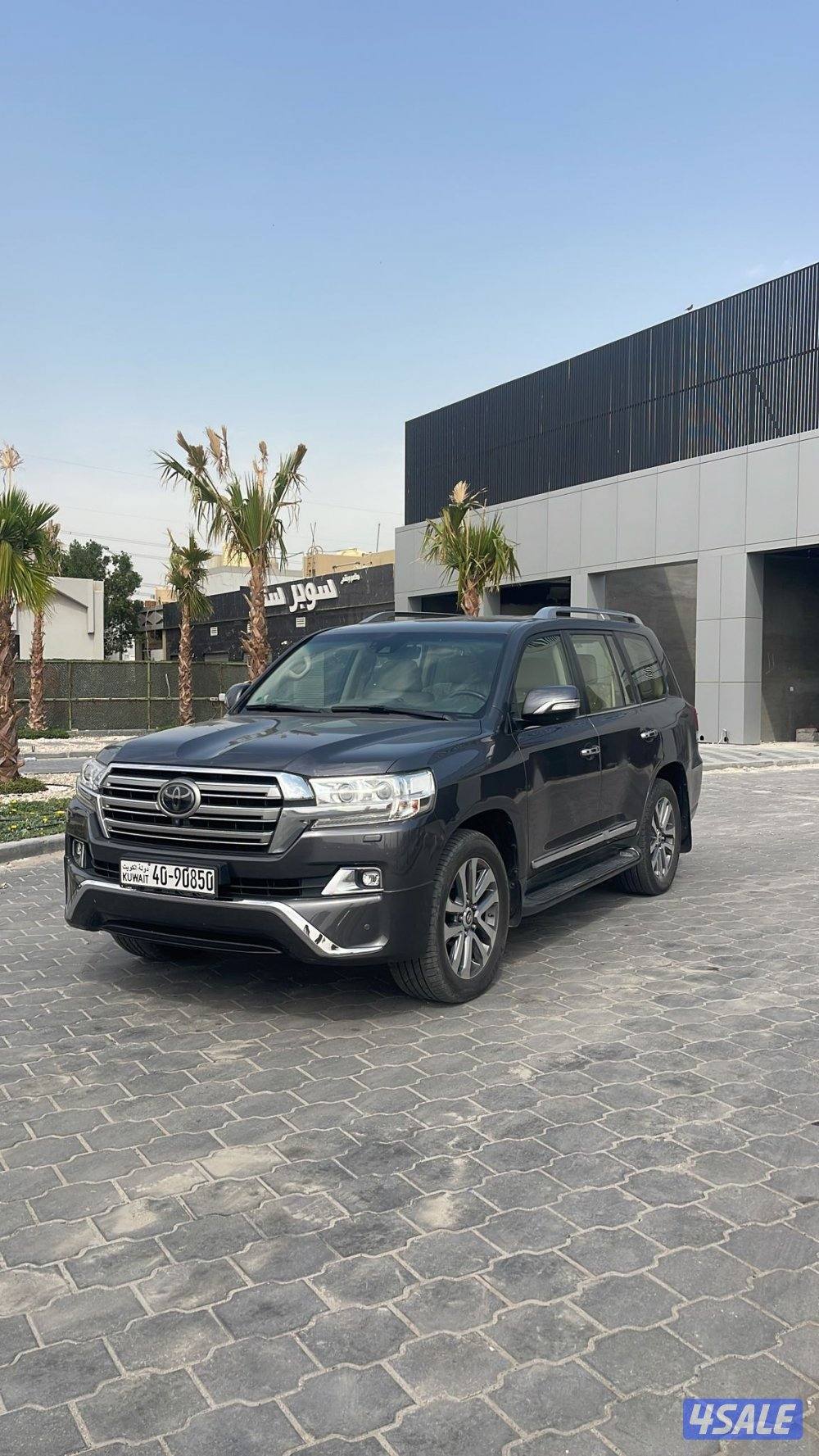 لاندكروز ٢٠١٨ جلد الفل شرط الفحص0