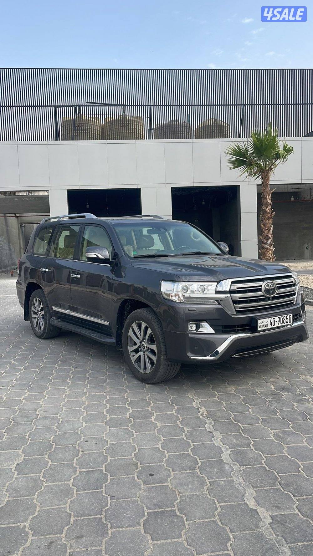 لاندكروز ٢٠١٨ جلد الفل شرط الفحص1